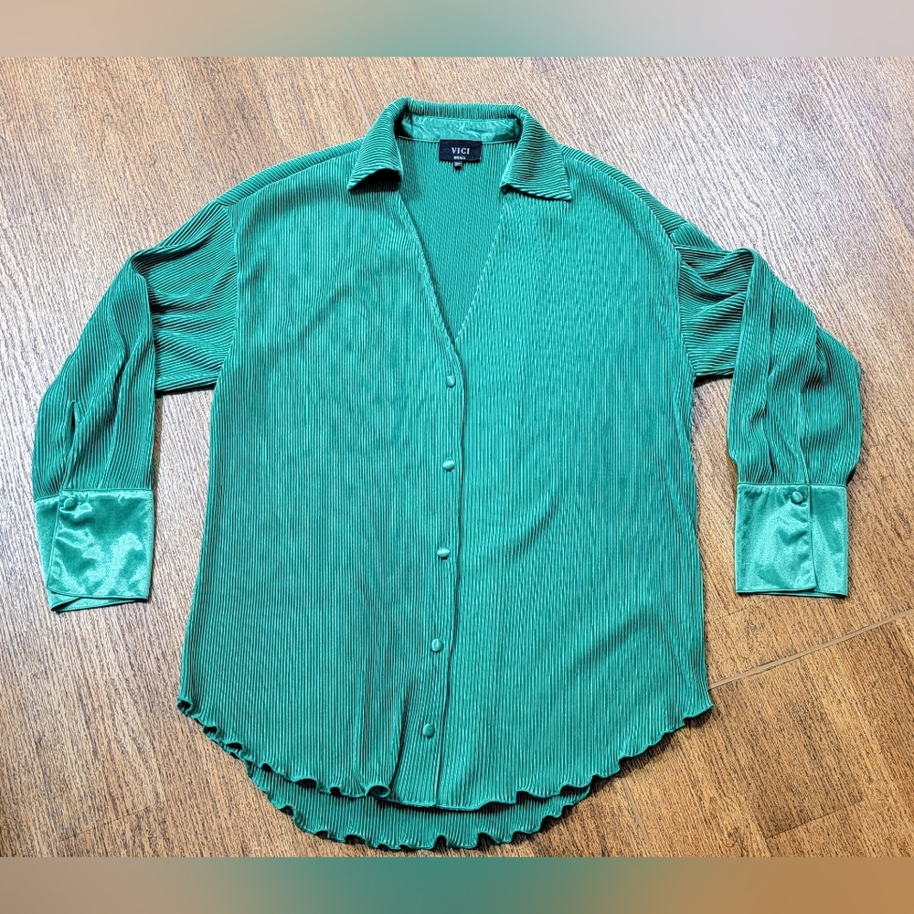 Vici Green Button Down Shirt